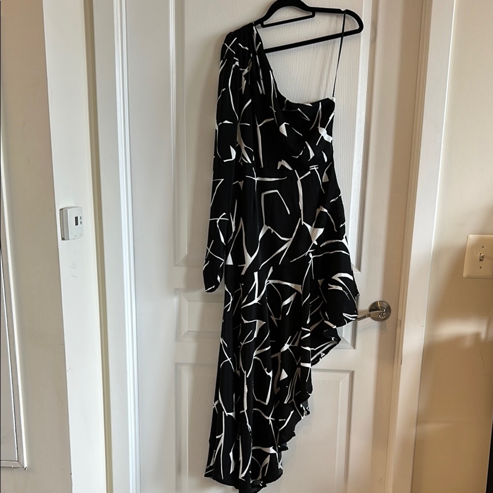 Fashion Nova Black & White Abstract Print One-Shoulder High-Low Dress - Size M